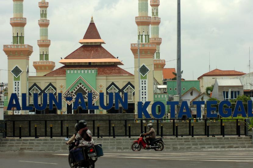 Travel Resmi Jakarta Tegal : Door to Door Perjalanan Full via Tol